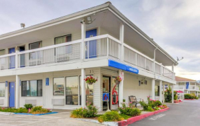 Motel 6-Medford, OR - North